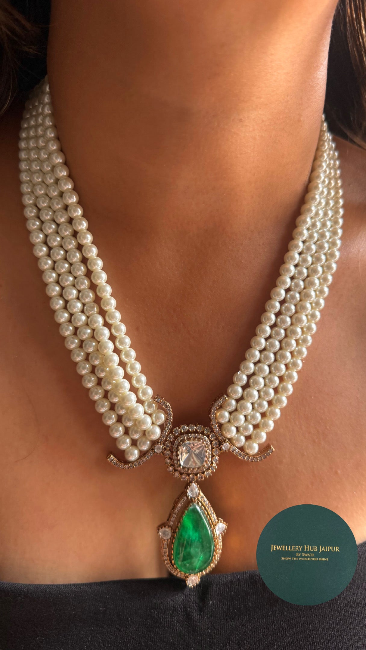 Emerald doublet pendant with pearl detailing necklace
