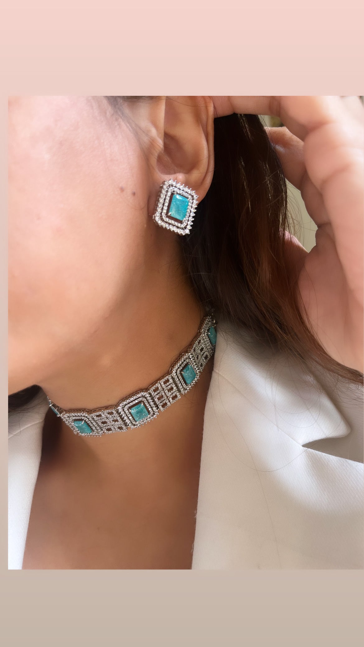 Firoza choker