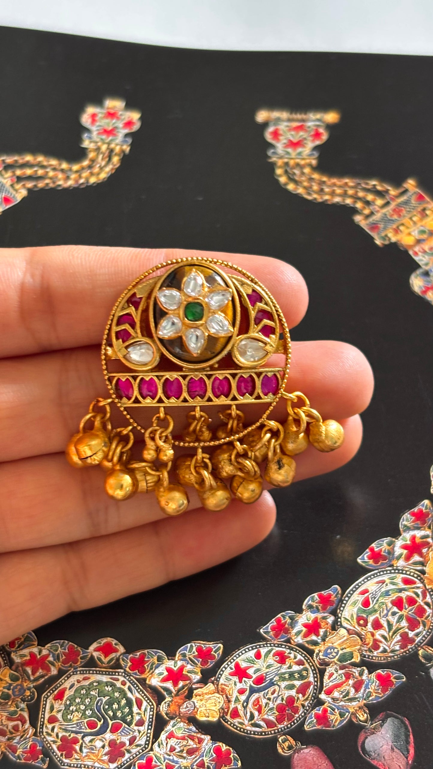 Granite inlay with emerald & rani pink rajwada ring
