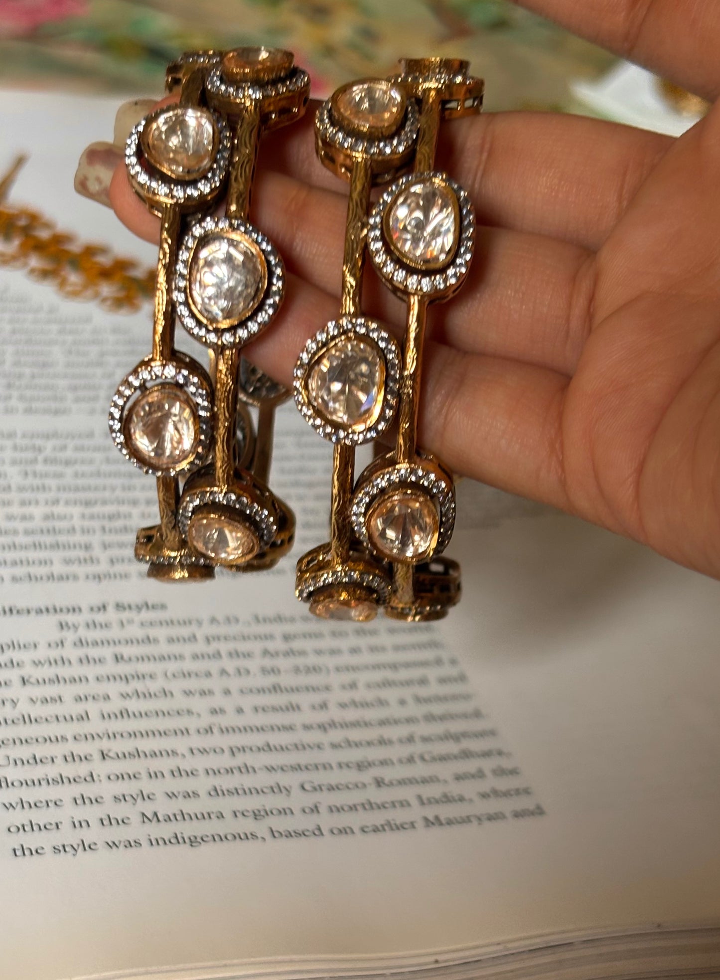 Uncut peeli polki Bangles