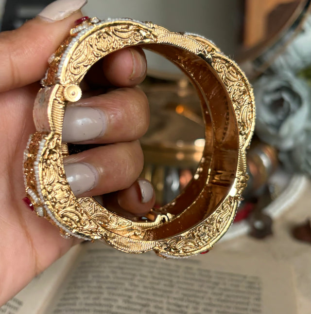 Square shape, Meenakari and Ruby bangles