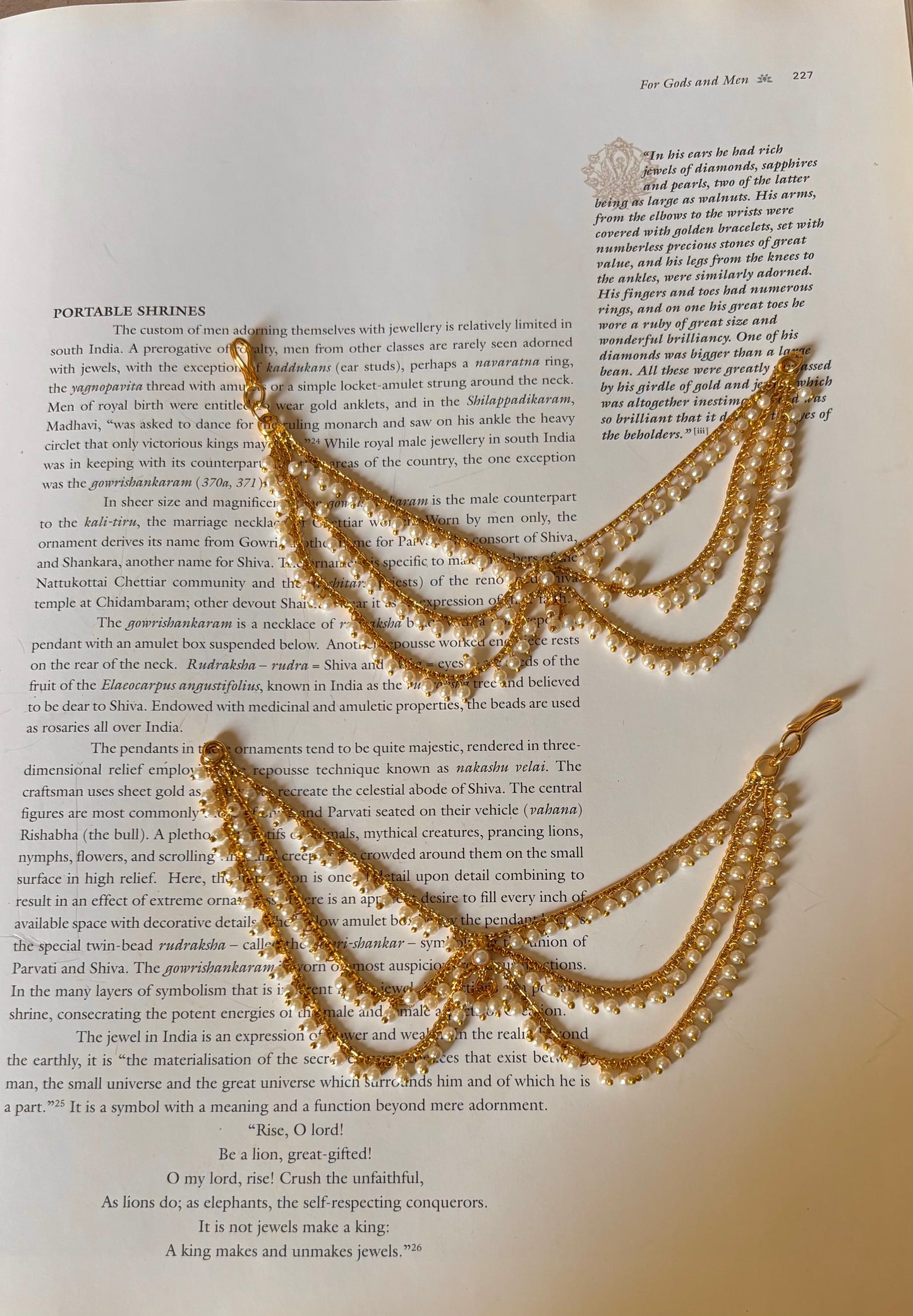 3 layer knot pearl detailing kaanchain