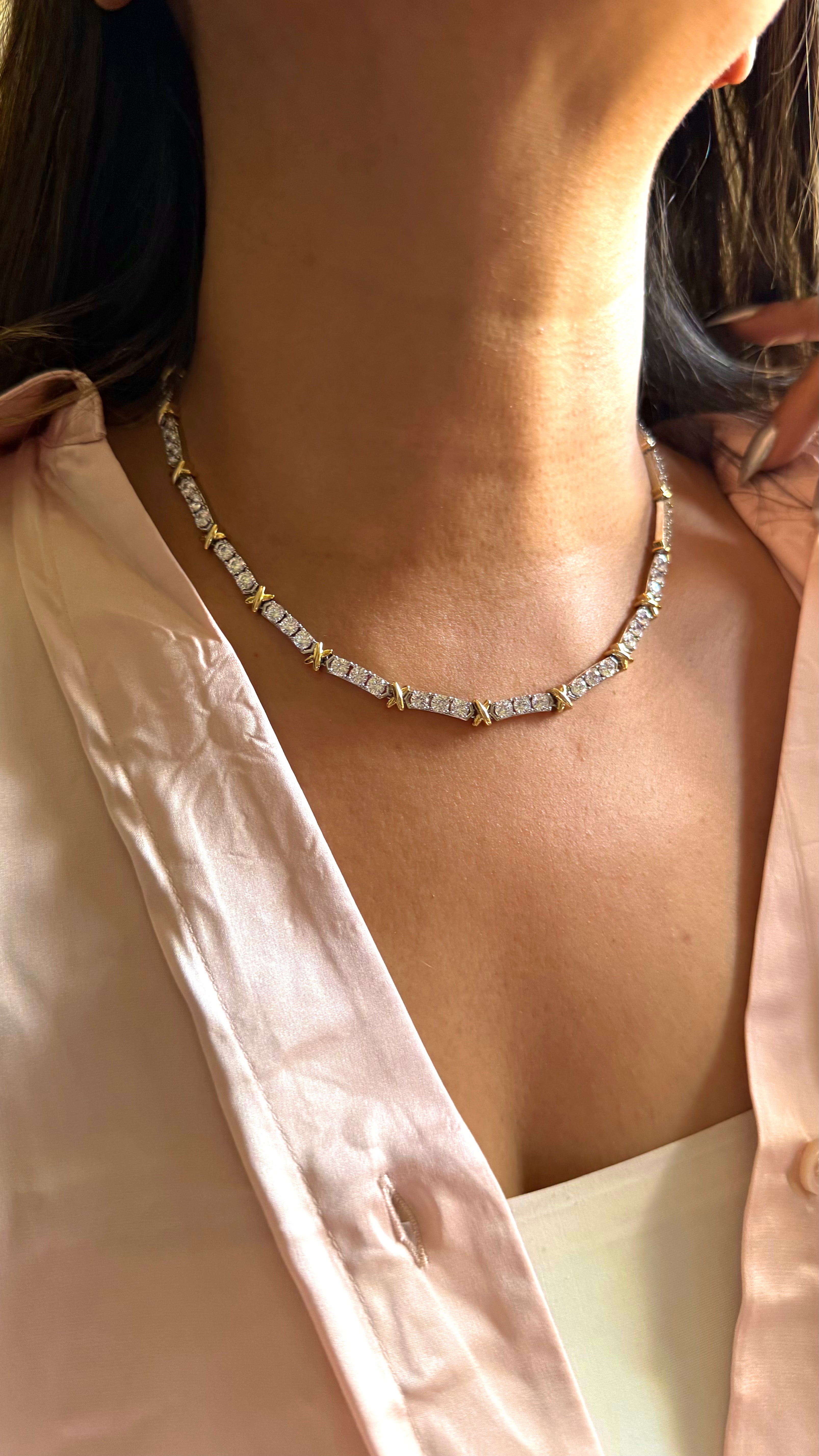 Diamond minimal necklace