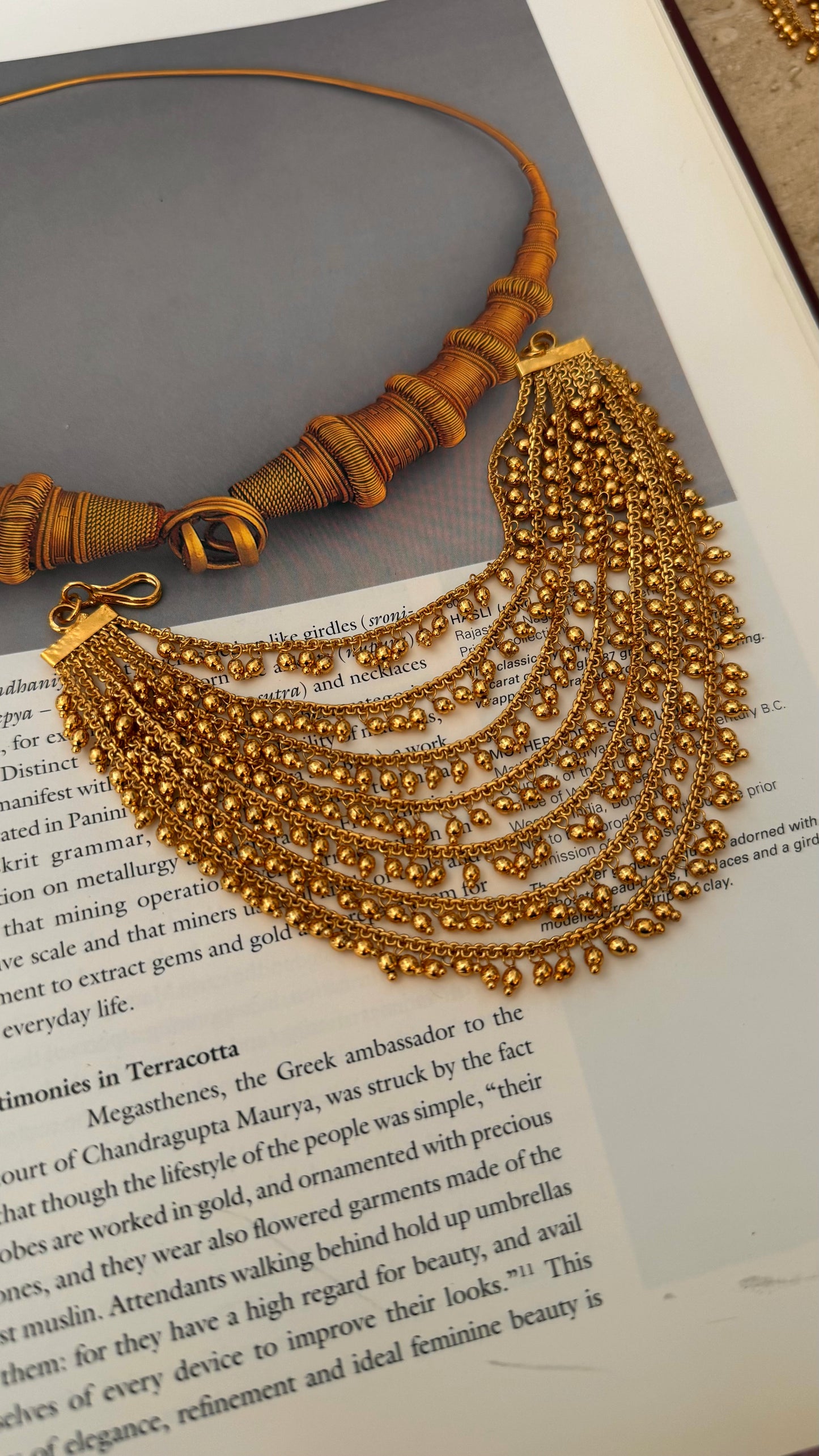 seven layer gold ear chain with gold ball detiling