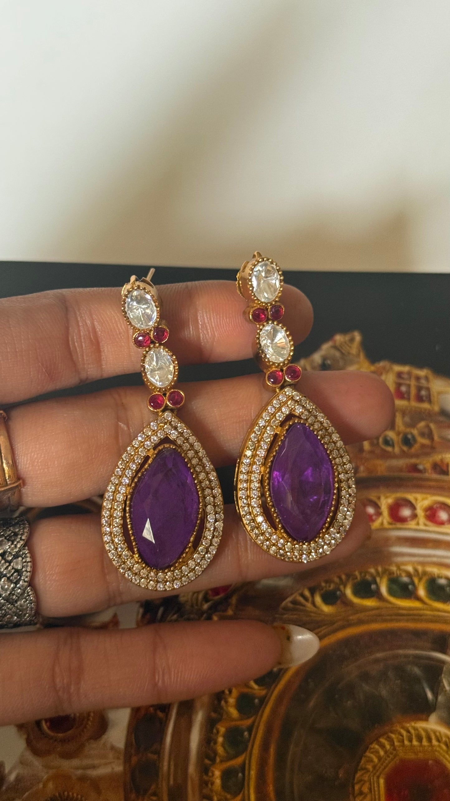 Simran tanzanite Moissanite collar set