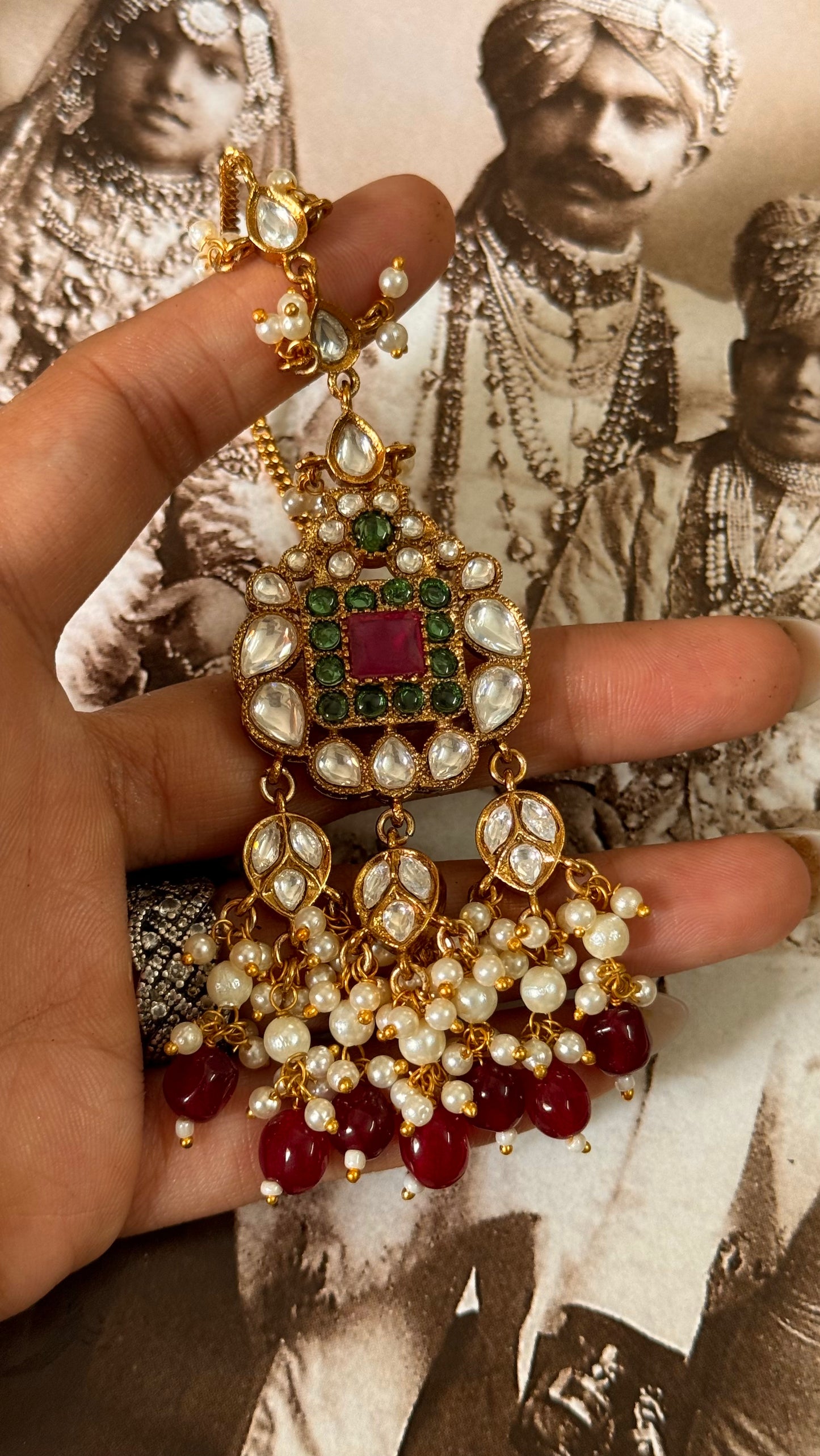 Ruby & emerald polki maangtika