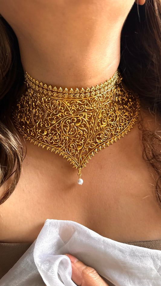Dubai gold inspired Nakashee Choker with Pearl drop detailing