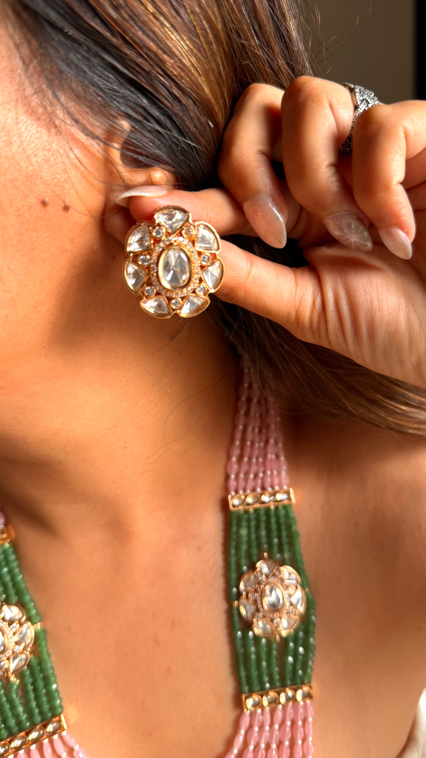 Rose quartz & emerald floral moissanite string