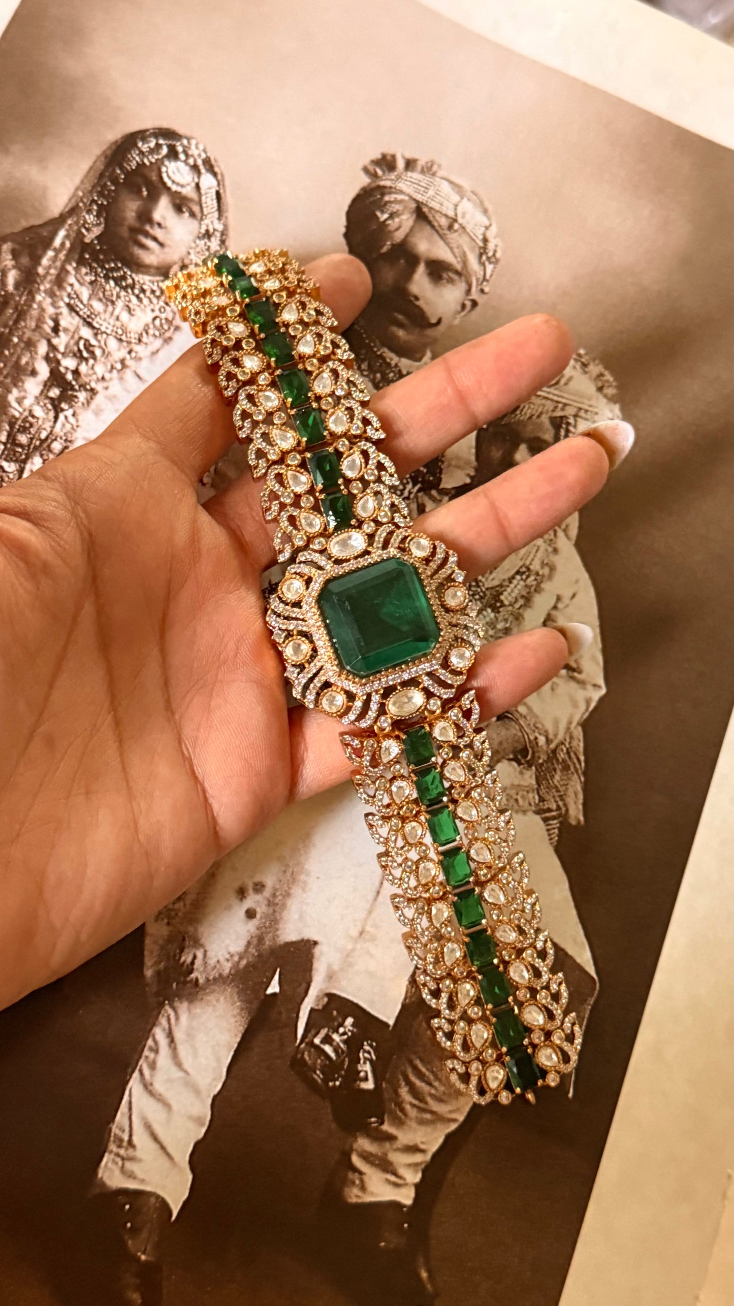 Emerald doublet moissanite polki choker set