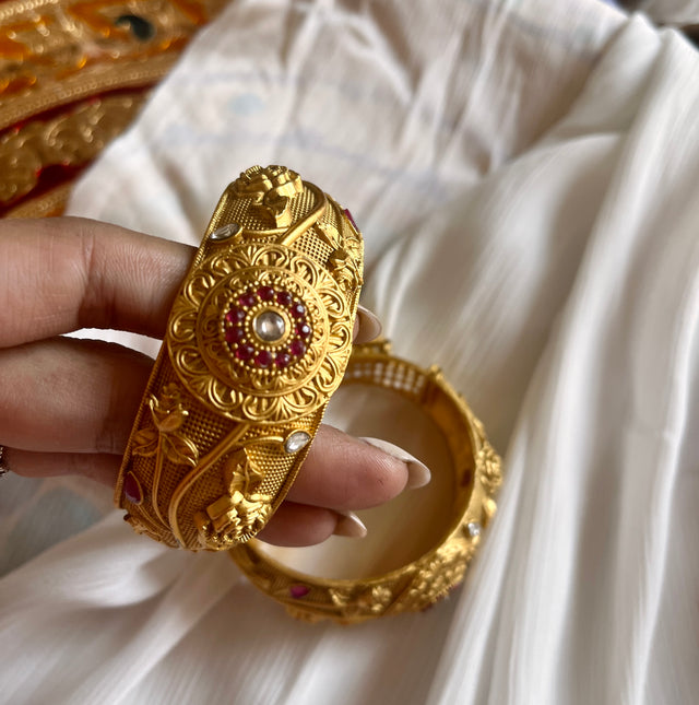 Rajwadi triple jhumki bangles