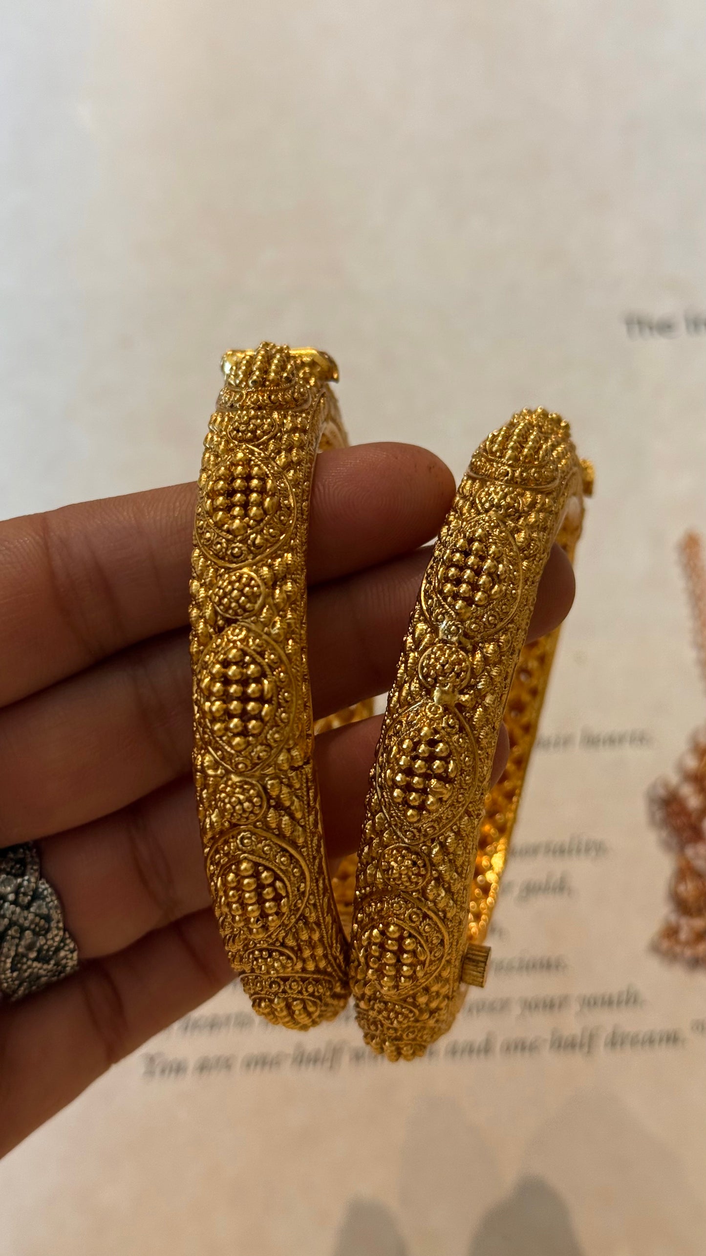 Gold pineapple nakashi heritage bangdi