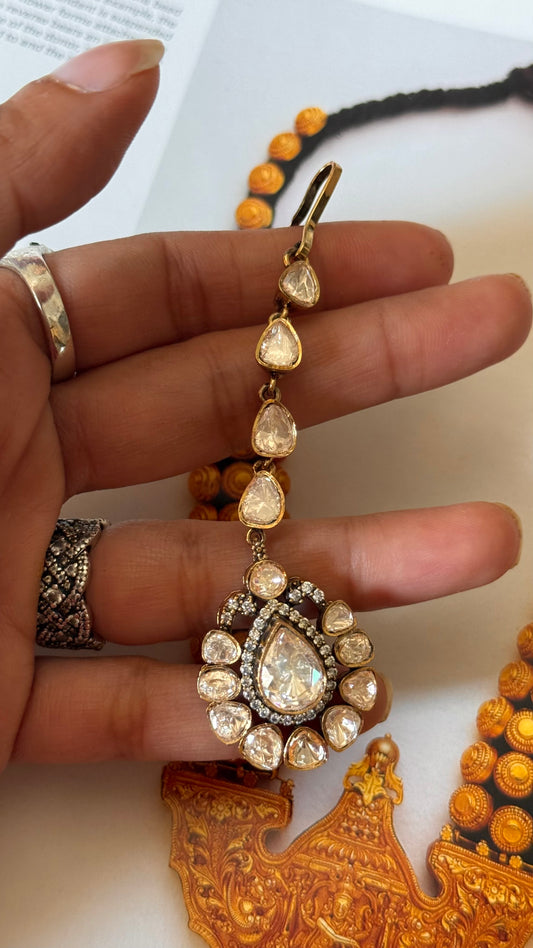 Drop shape peeli polki moissanite  maangtika