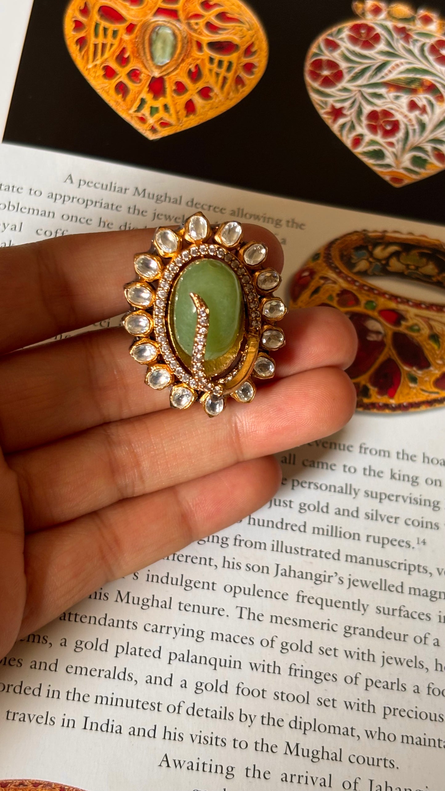 Mint doublet cz carving Ring