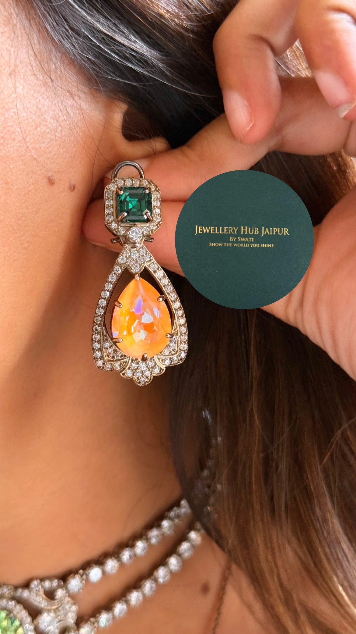 Real Swarovski topaz & emerald choker & minimal pendant set