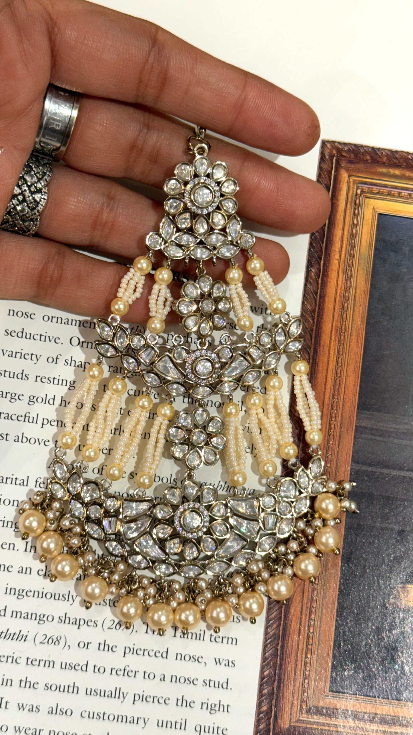 Victorian polki passa with pearl detailing