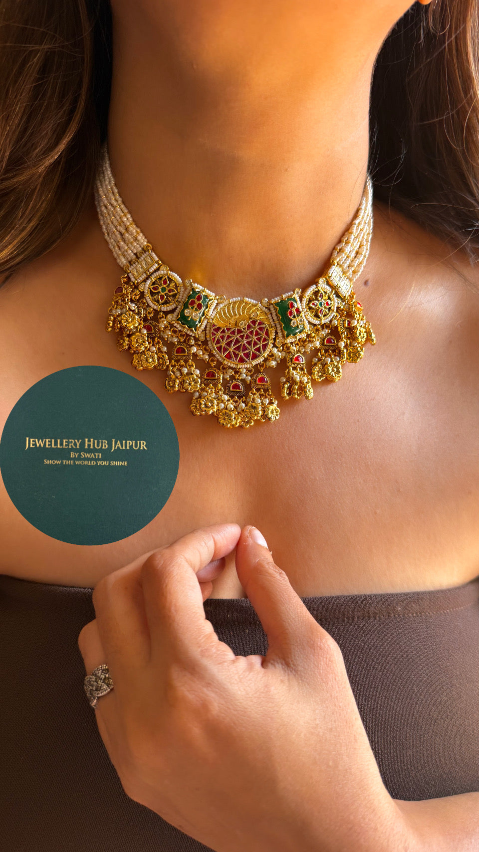 Heritage Emerald inlay choker set