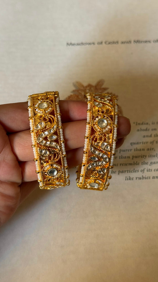 Real Moissanite gold polish rajwada bangles
