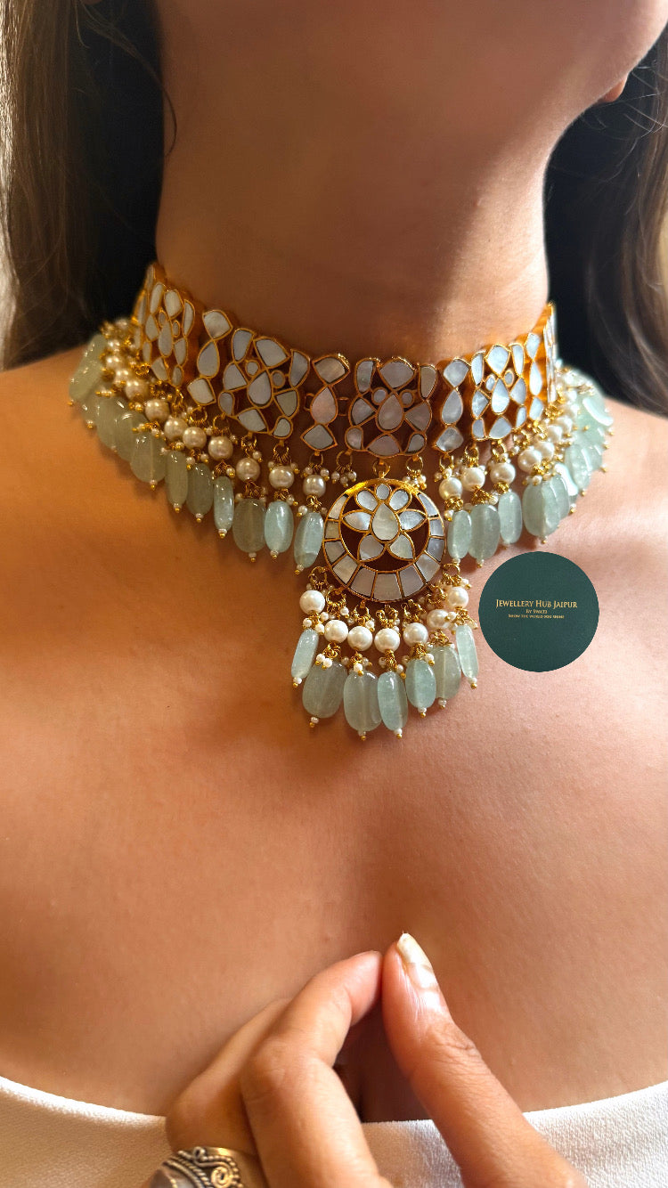 Heritage mother of pearls paachi with mint drops choker set