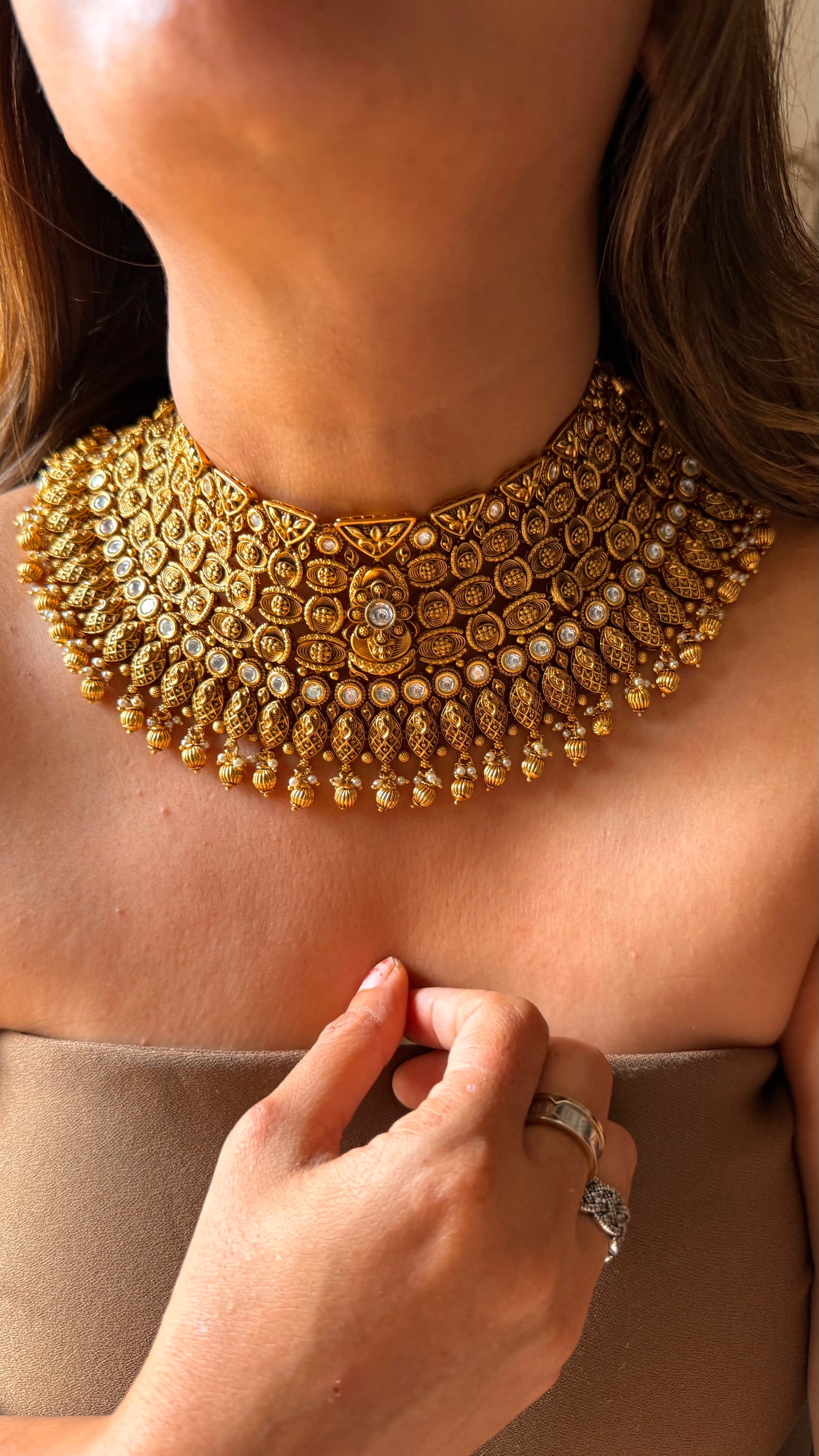 Real nakshi oxidised polki choker set