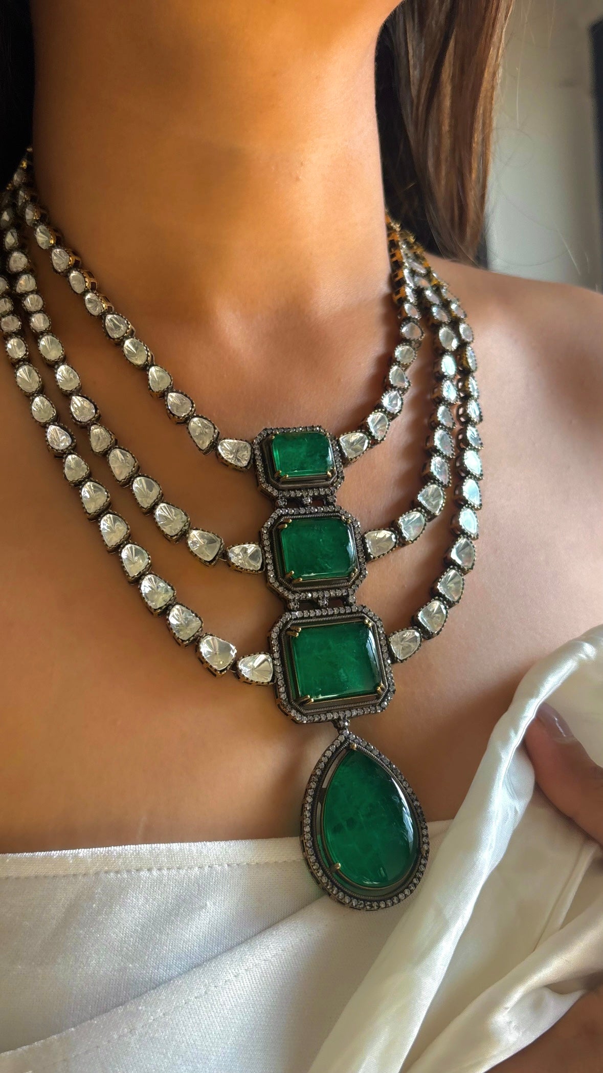 Heritage emerald doublet Triple line necklace set