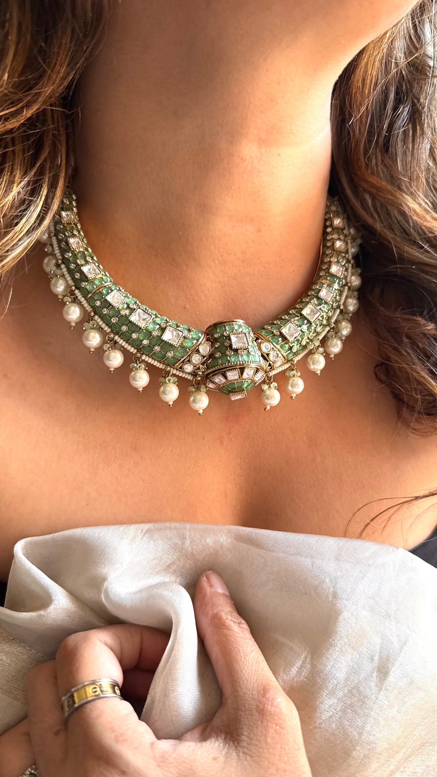 Mint Real Moissanite Victorian Hasli