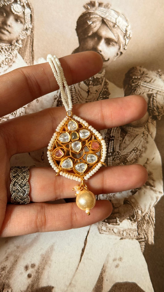 Rose quartz & mint Moissanite with pearl drop maangtika