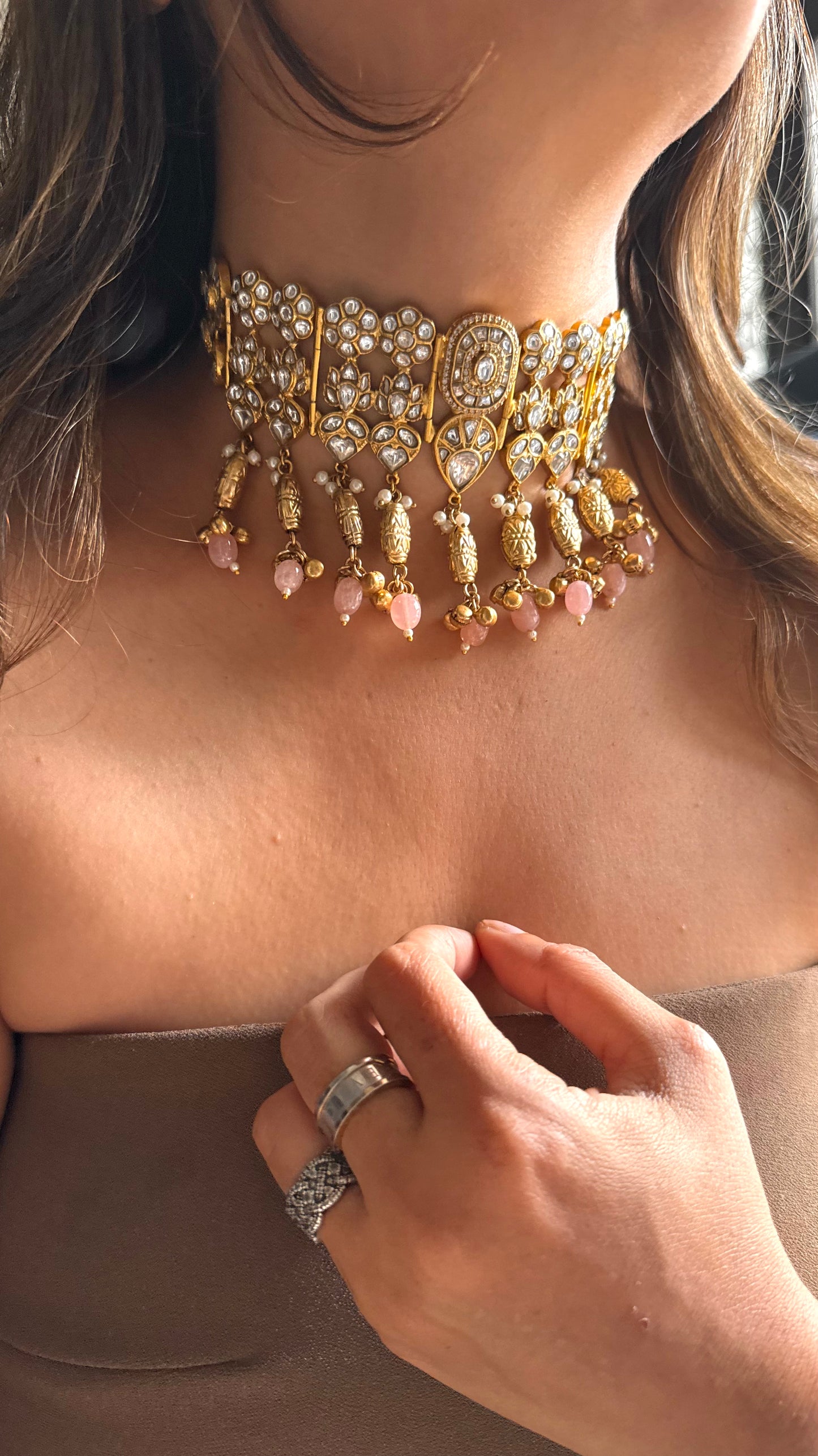 Royal Heritage pachi necklace with peach drop detailing