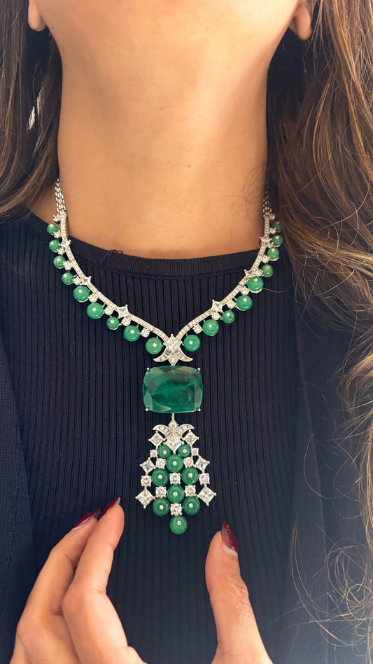 Cocktail emerald necklace