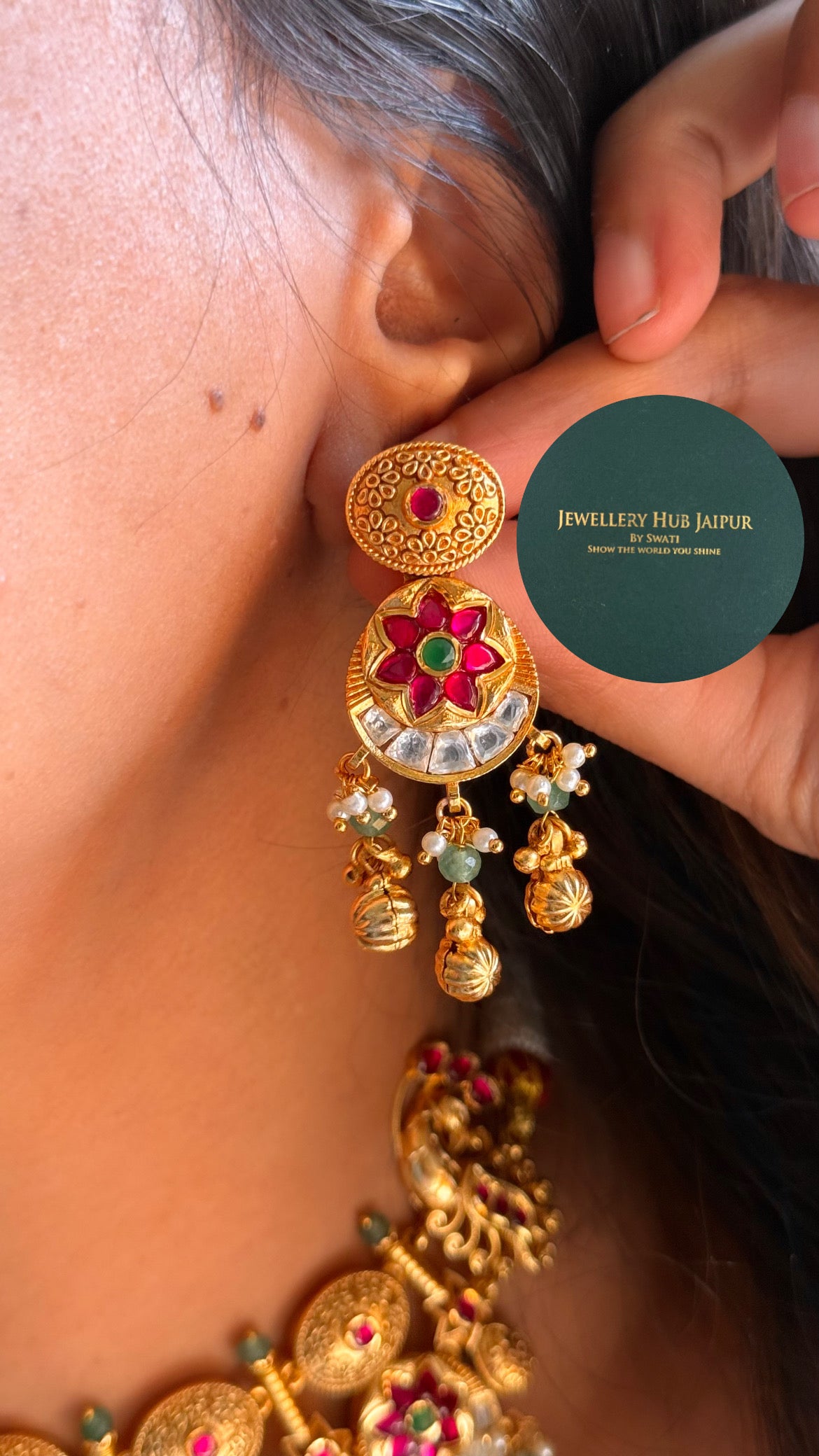 Heritage Rani pink & emerald floral design royal rajwada collar set