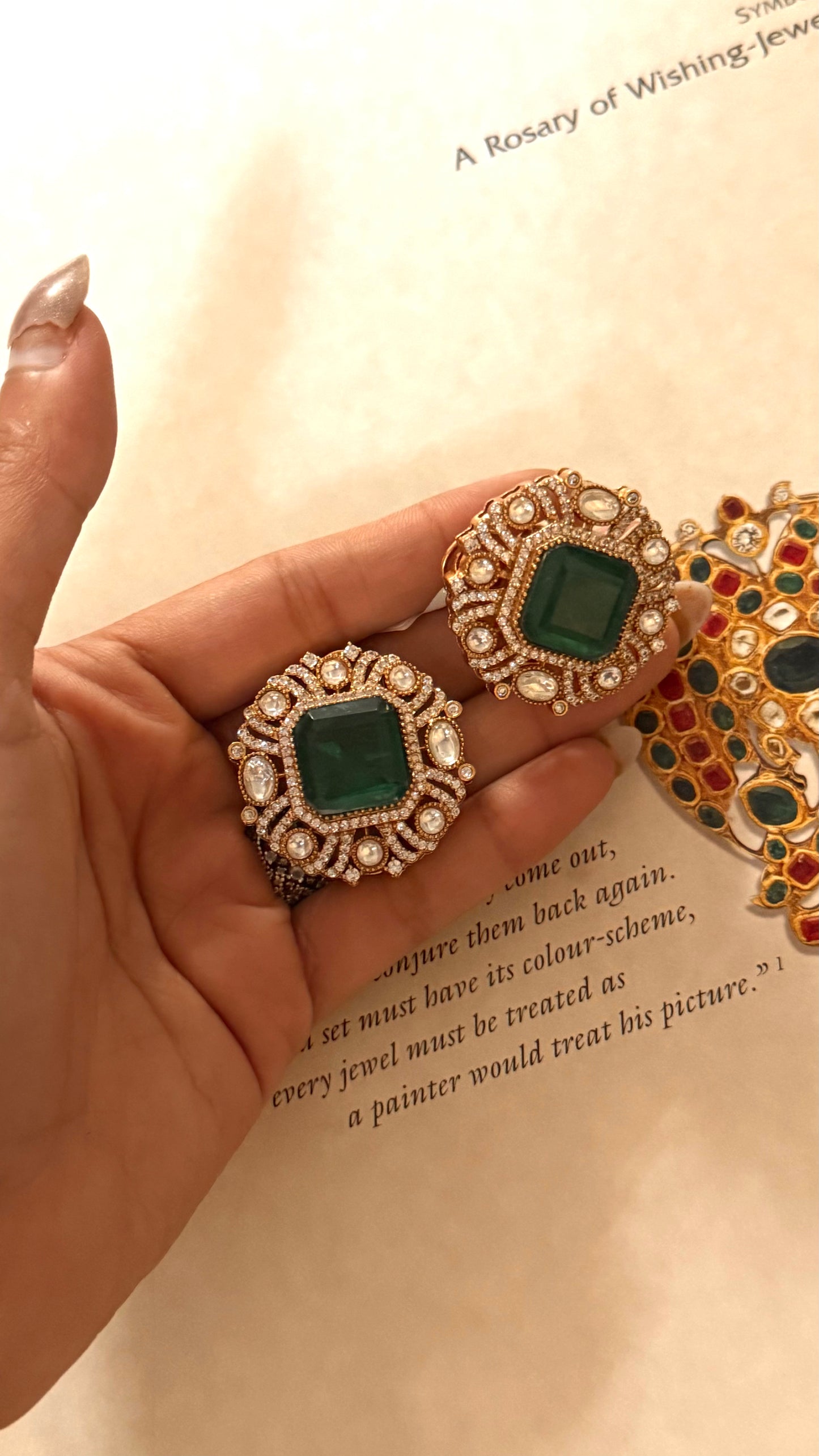Emerald doublet moissanite polki choker set