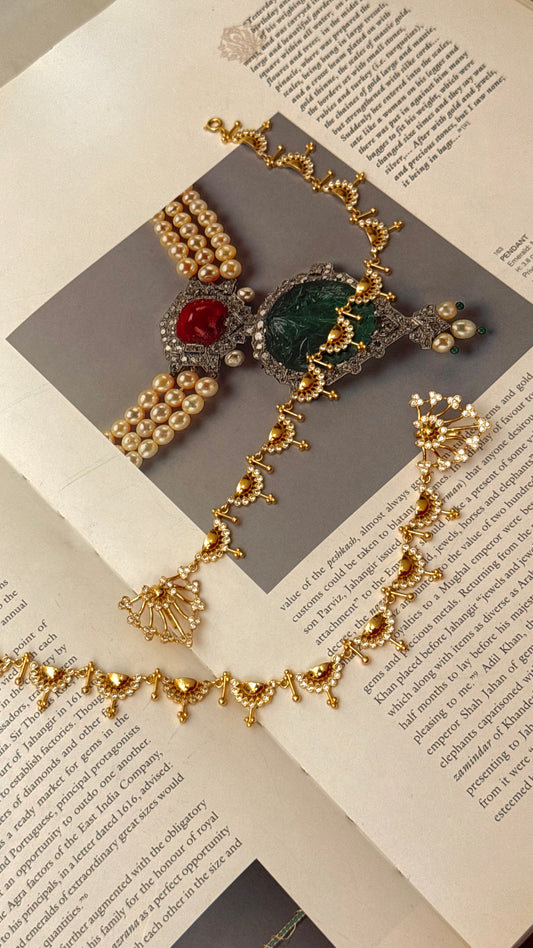 Earcuff with attached ear chain