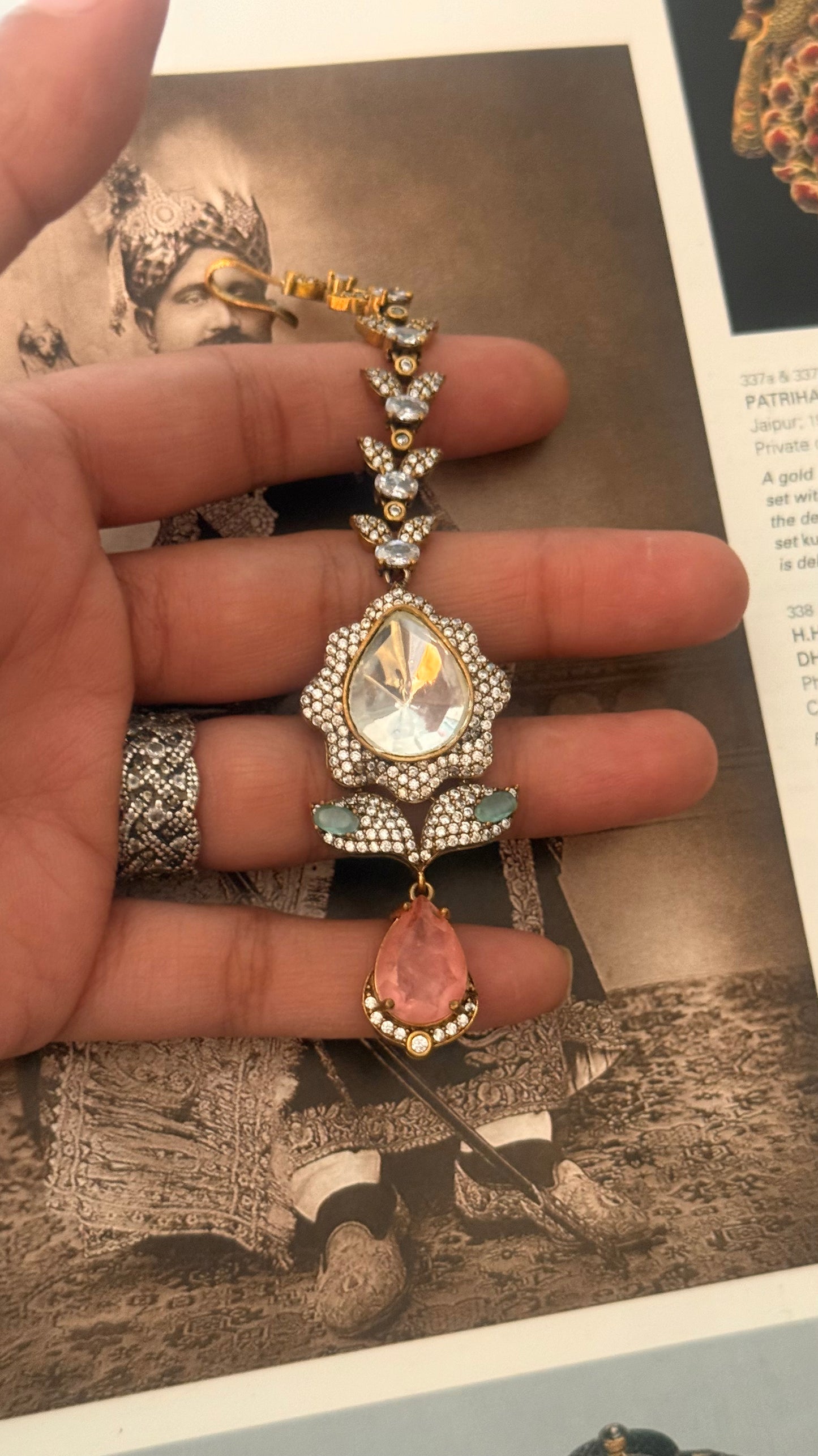 Rose quartz & mint designer maangtika