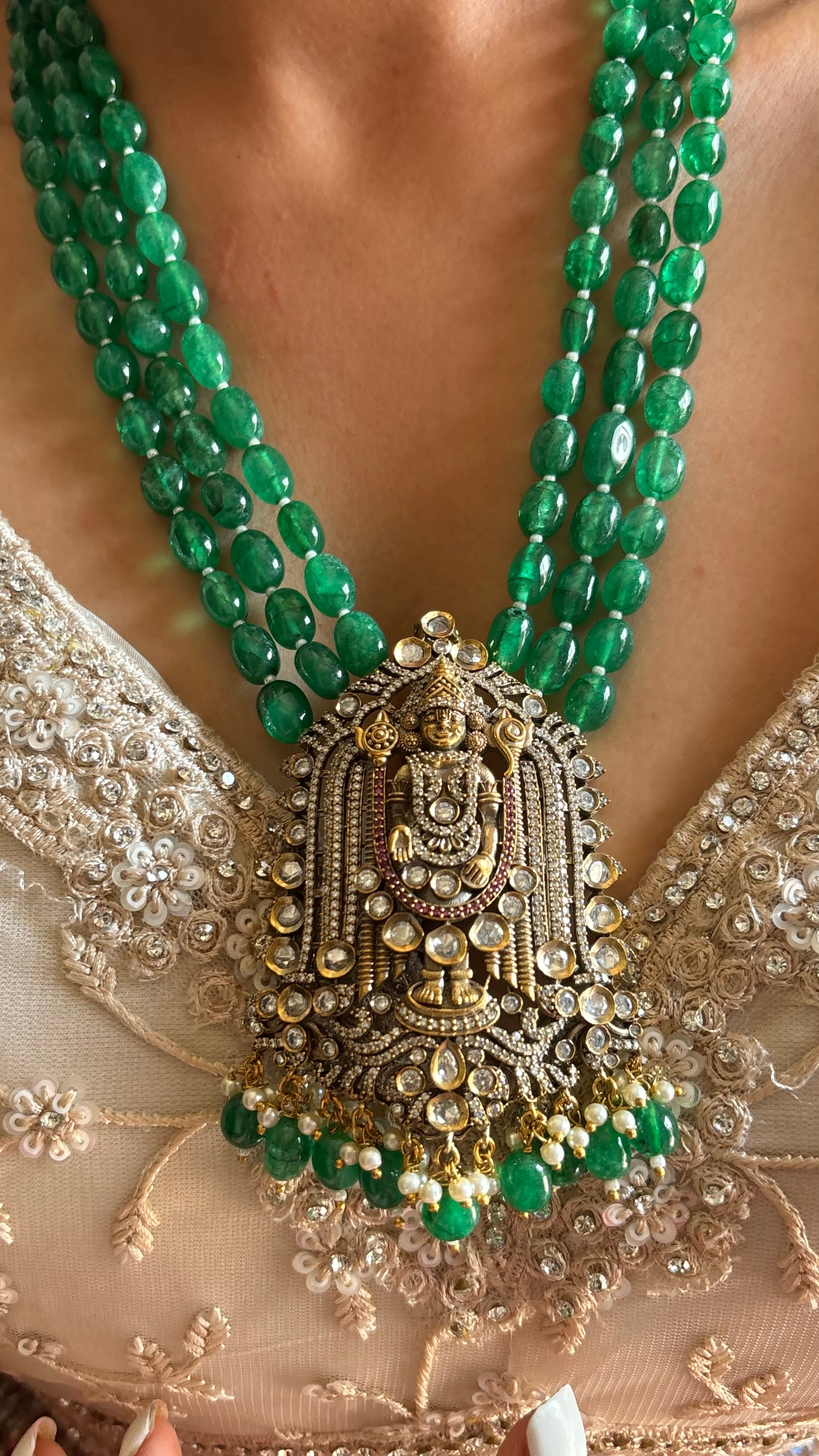 Emerald temple rani haar necklace with earrings