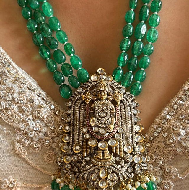 Emerald temple rani haar necklace with earrings