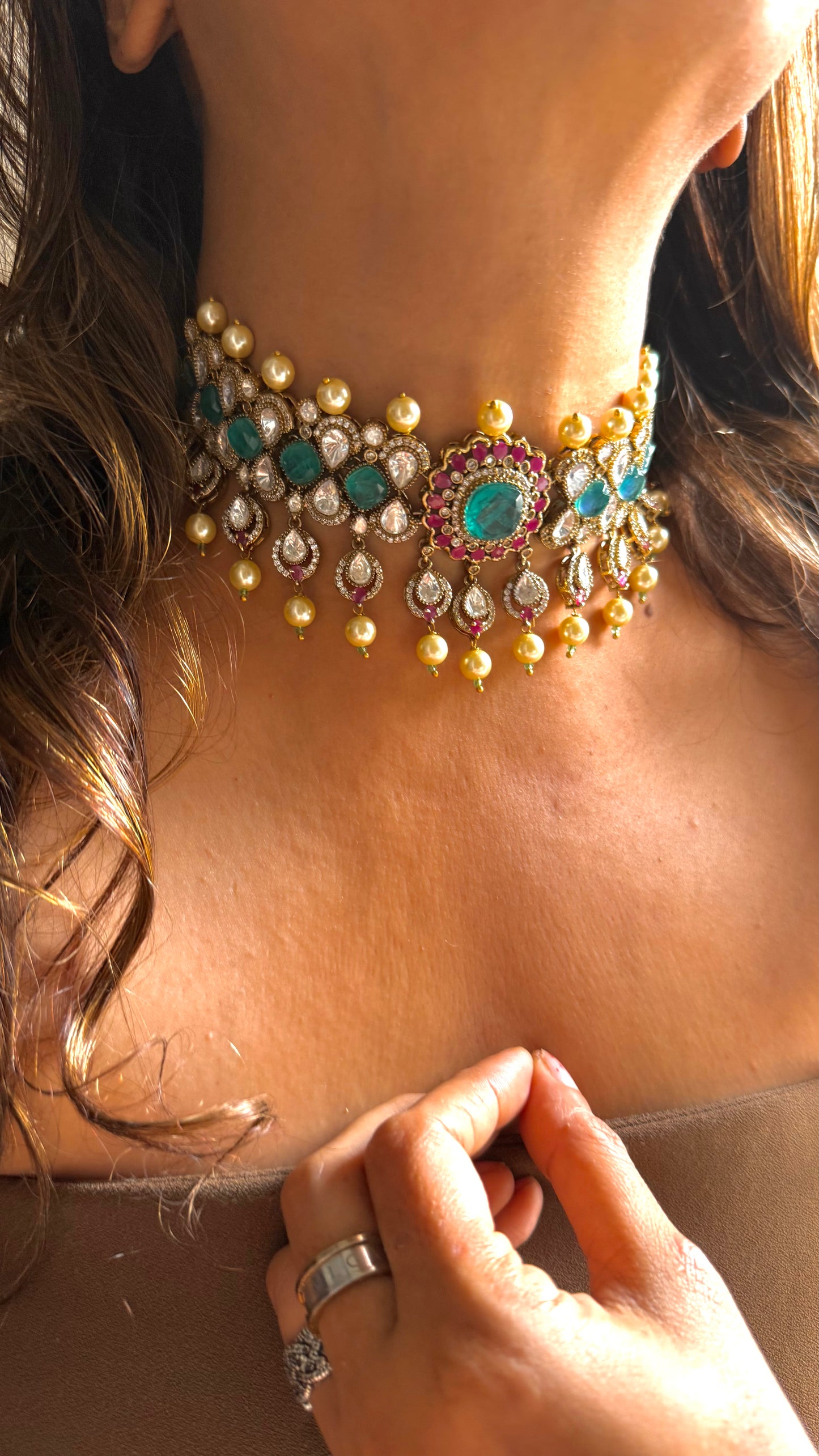 Turquoise & rani pink choker necklace with pearl detailing