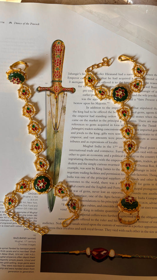 Rani pink and emerald hathphool