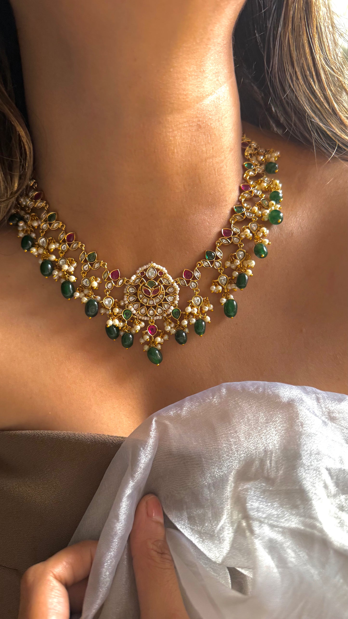 Emerald Detailing polki minimalist heritage necklace