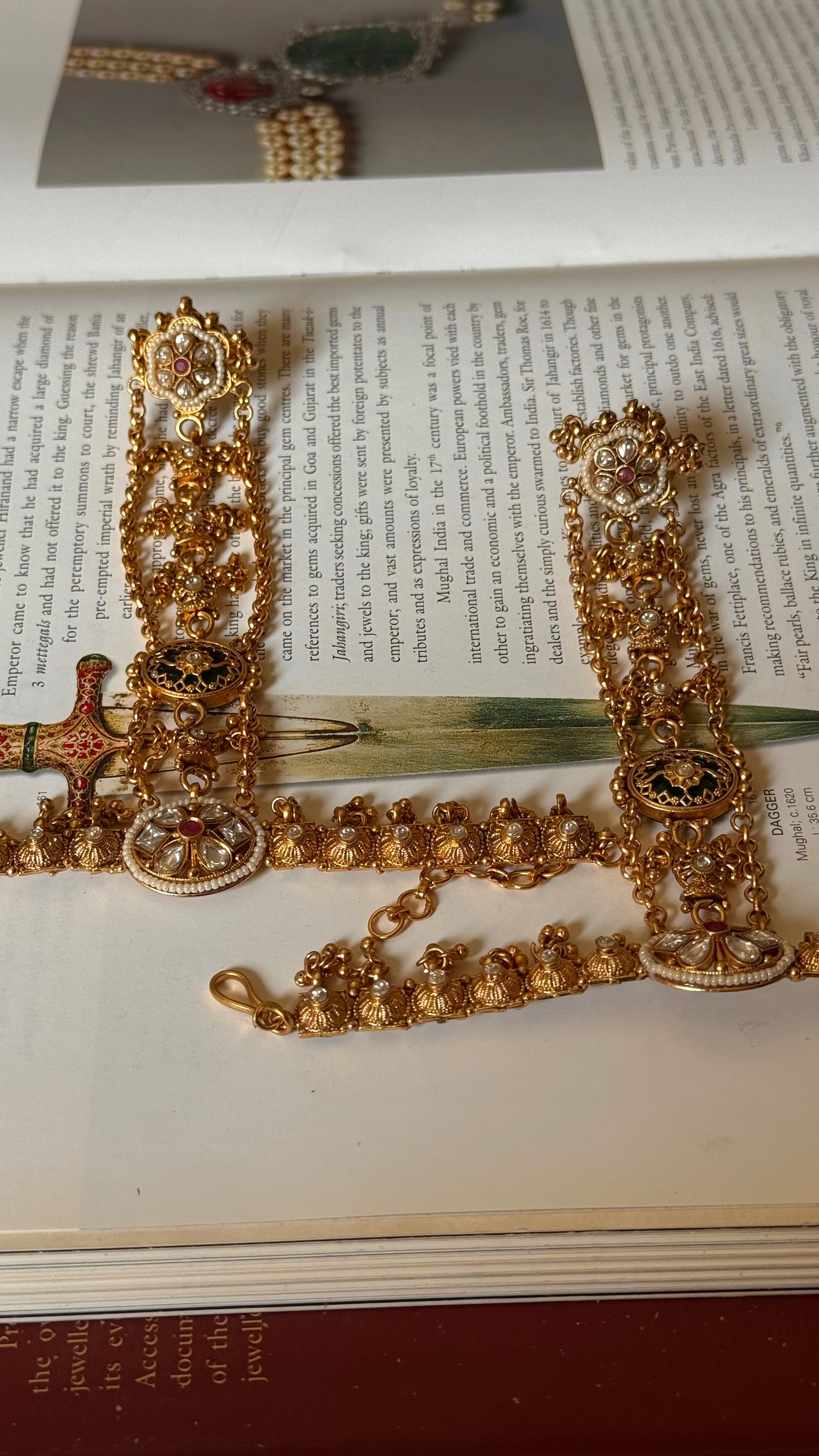 Royal rajwada mix polki Hathphool