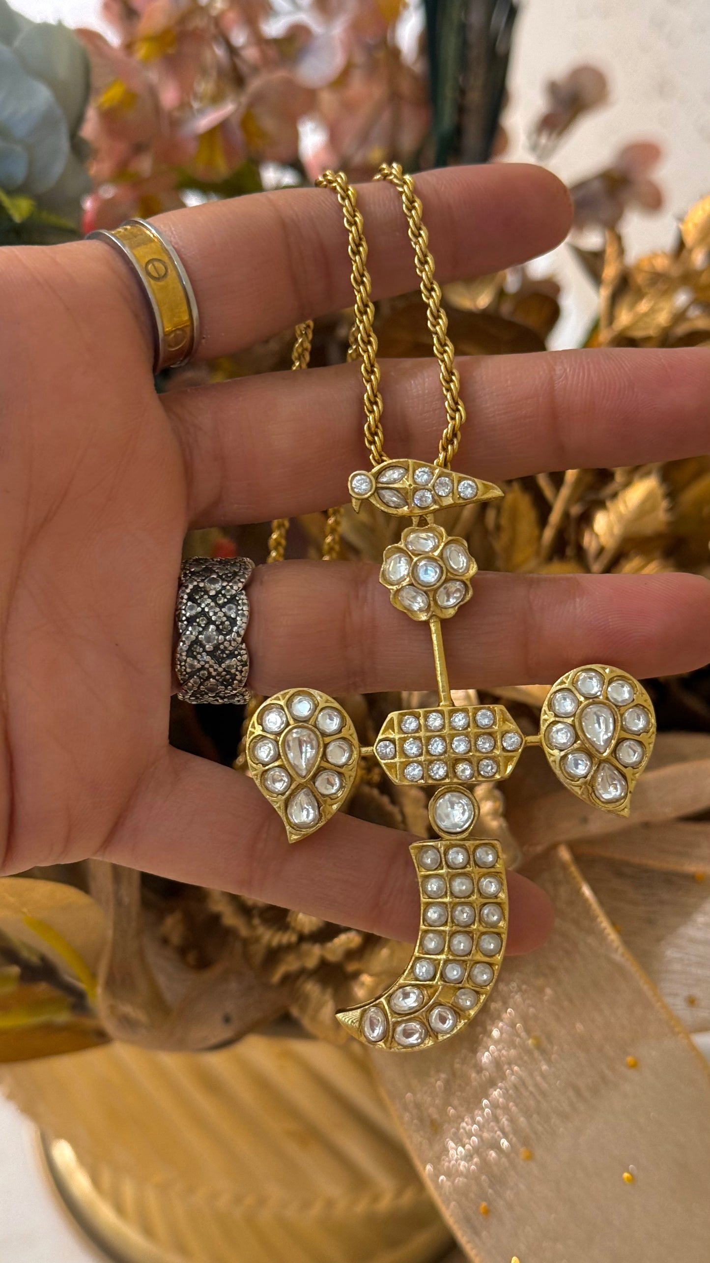 White Polki statement Pendant set