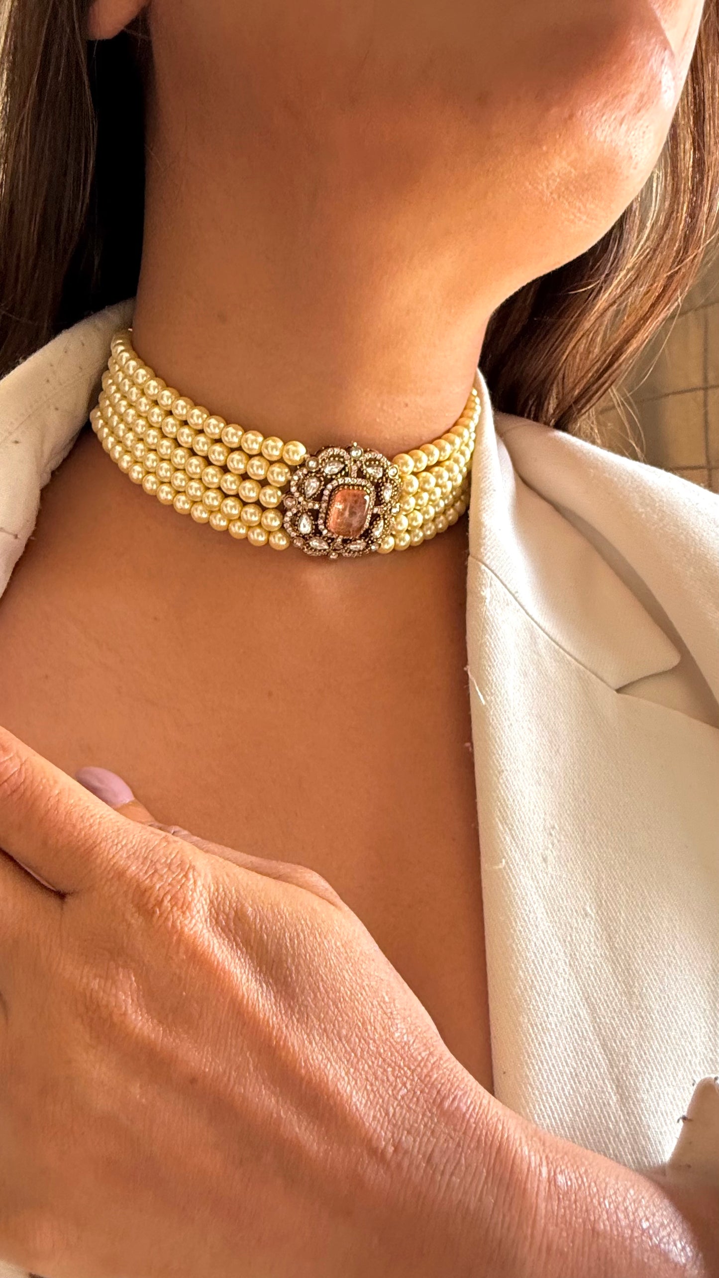 Heer Peach Victorian minimalist choker