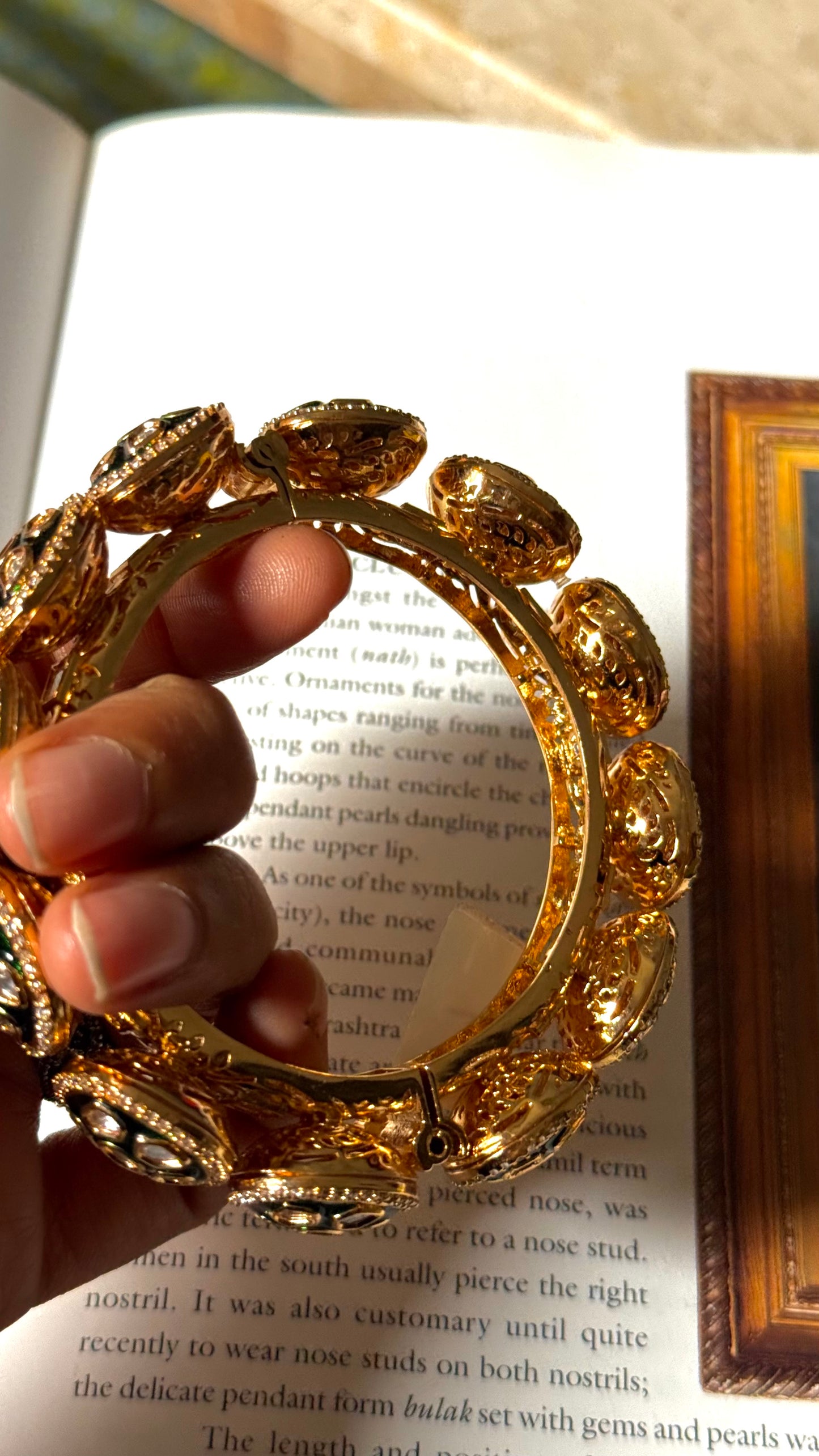 Meenakari oval gold single bangdi