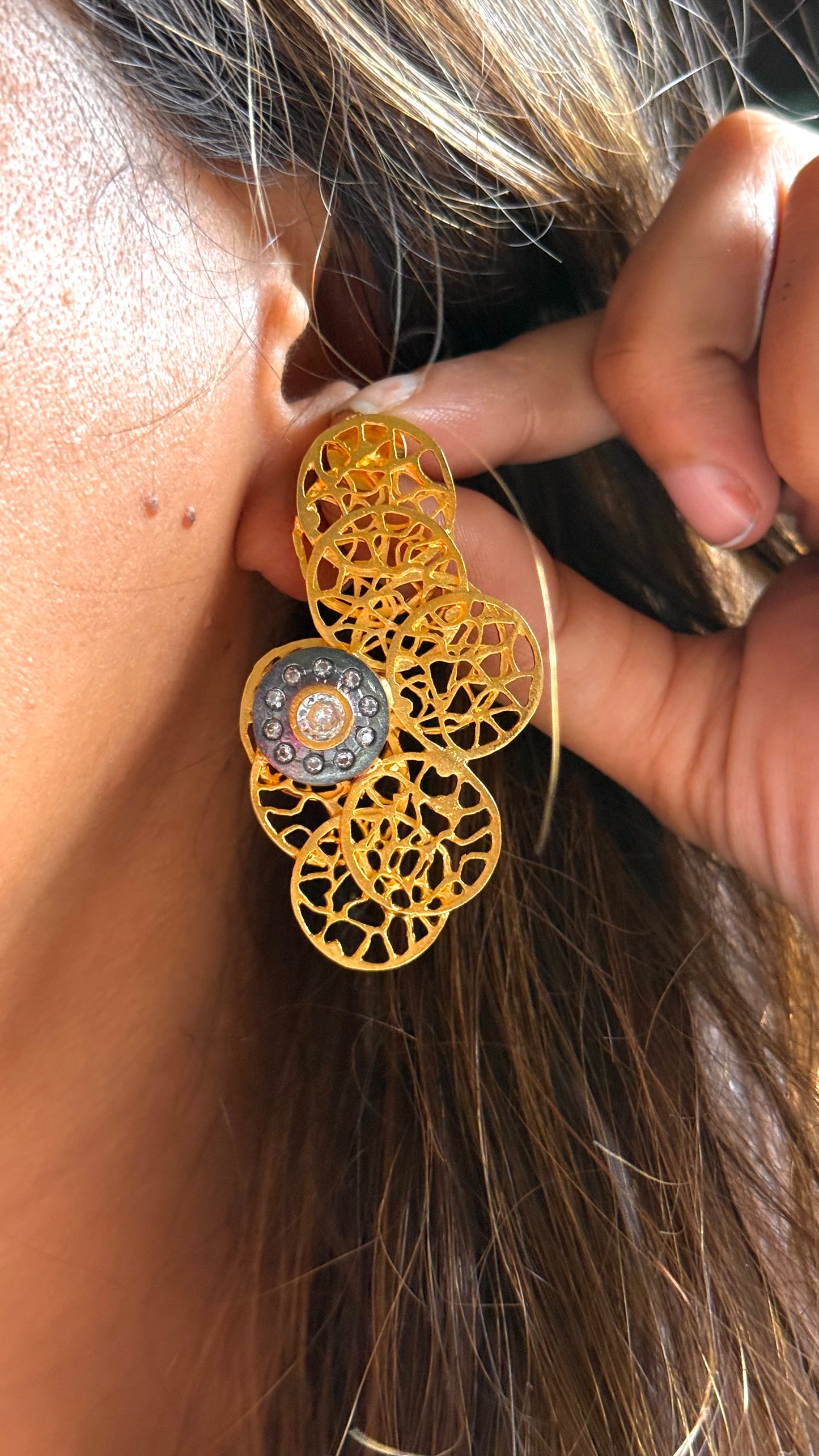 24kt Dubai Gold inspired abstract danglers with net design
