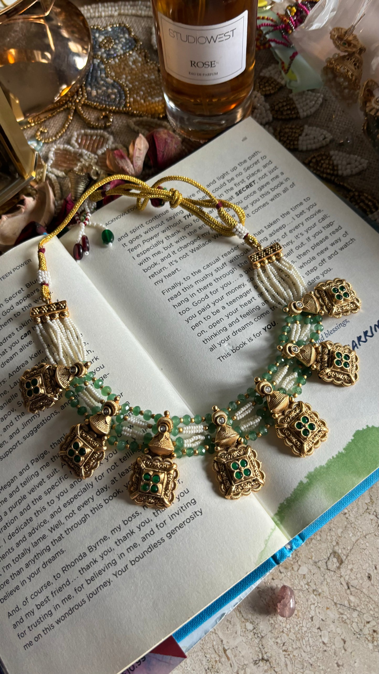 Mint & emerald minimalist collar necklace