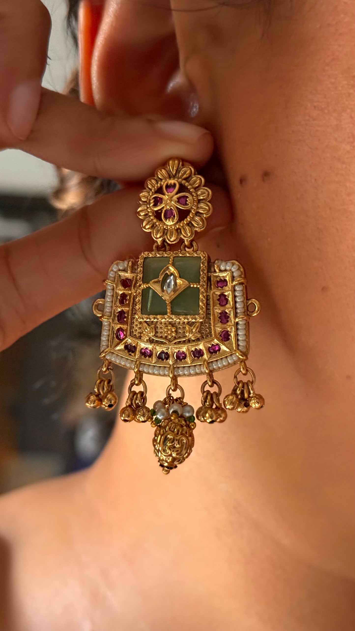 Heritage rajwada emerald nakashi gold Necklace