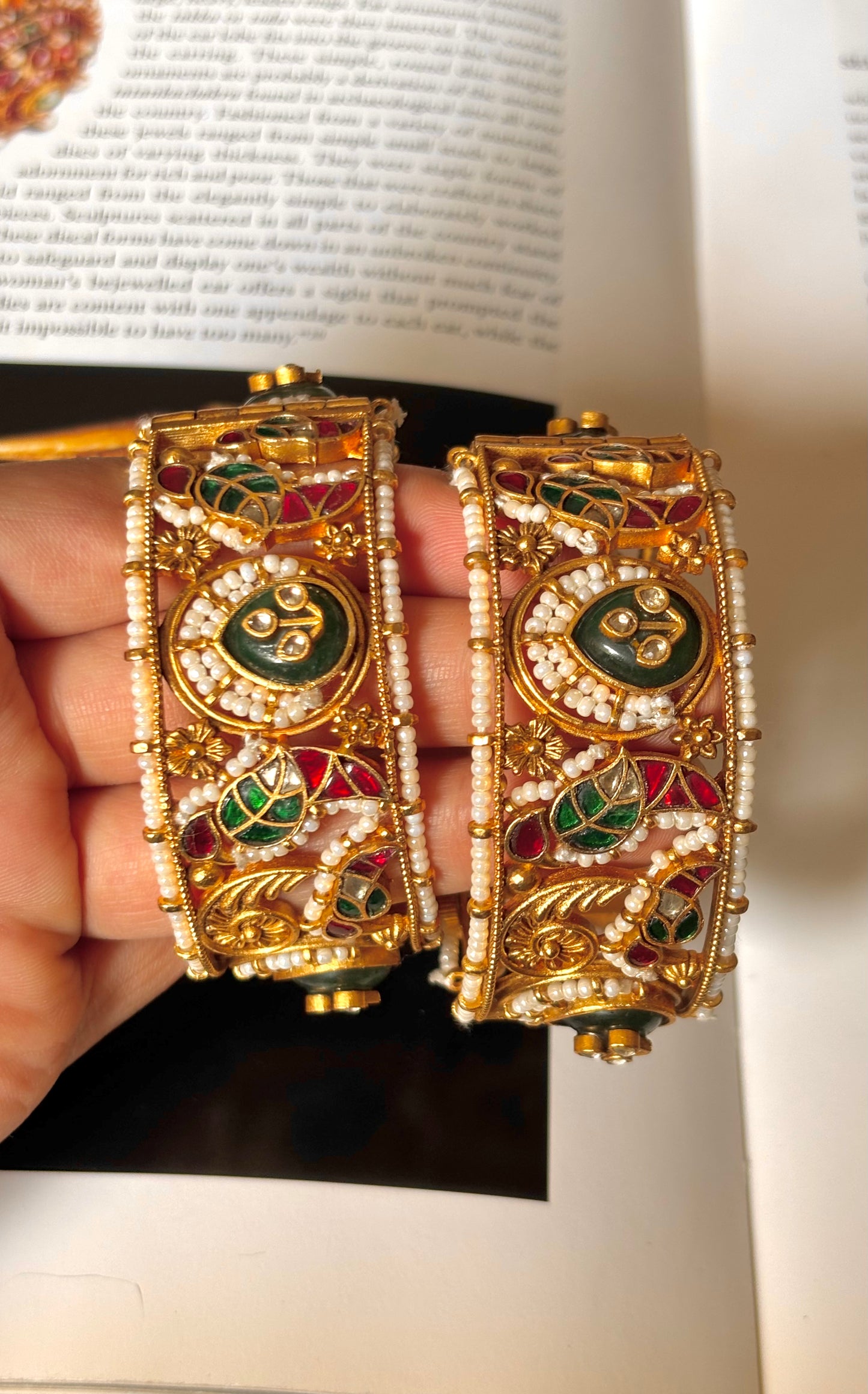 Emerald inlay Paachi Kundan jadau openable Bangles