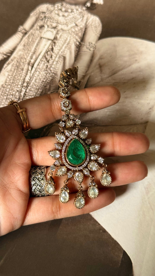Emerald doublet moissanite polki victorian maangtika