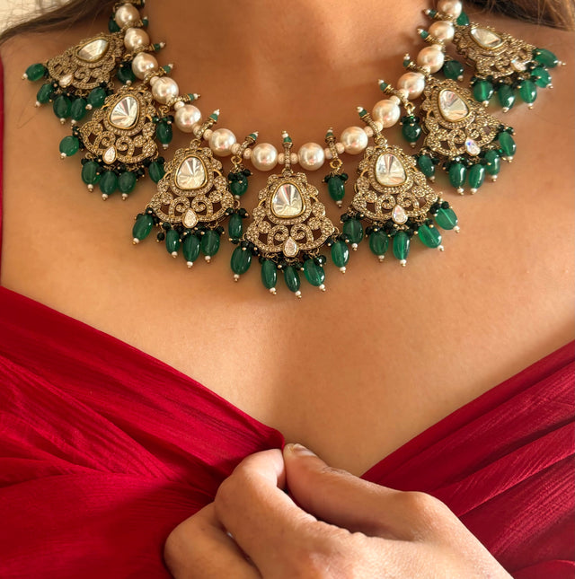 Emerald pearl victorian necklace