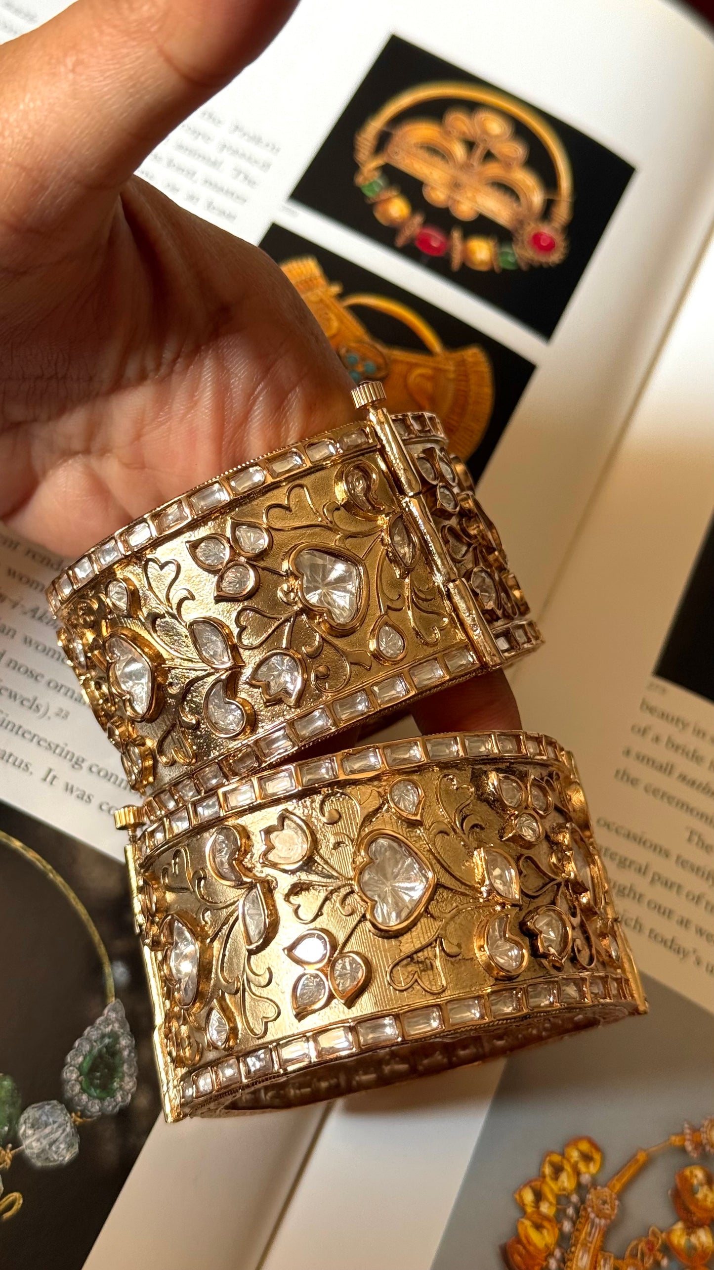 Gold vintage moiissanite nakashi designer bangles