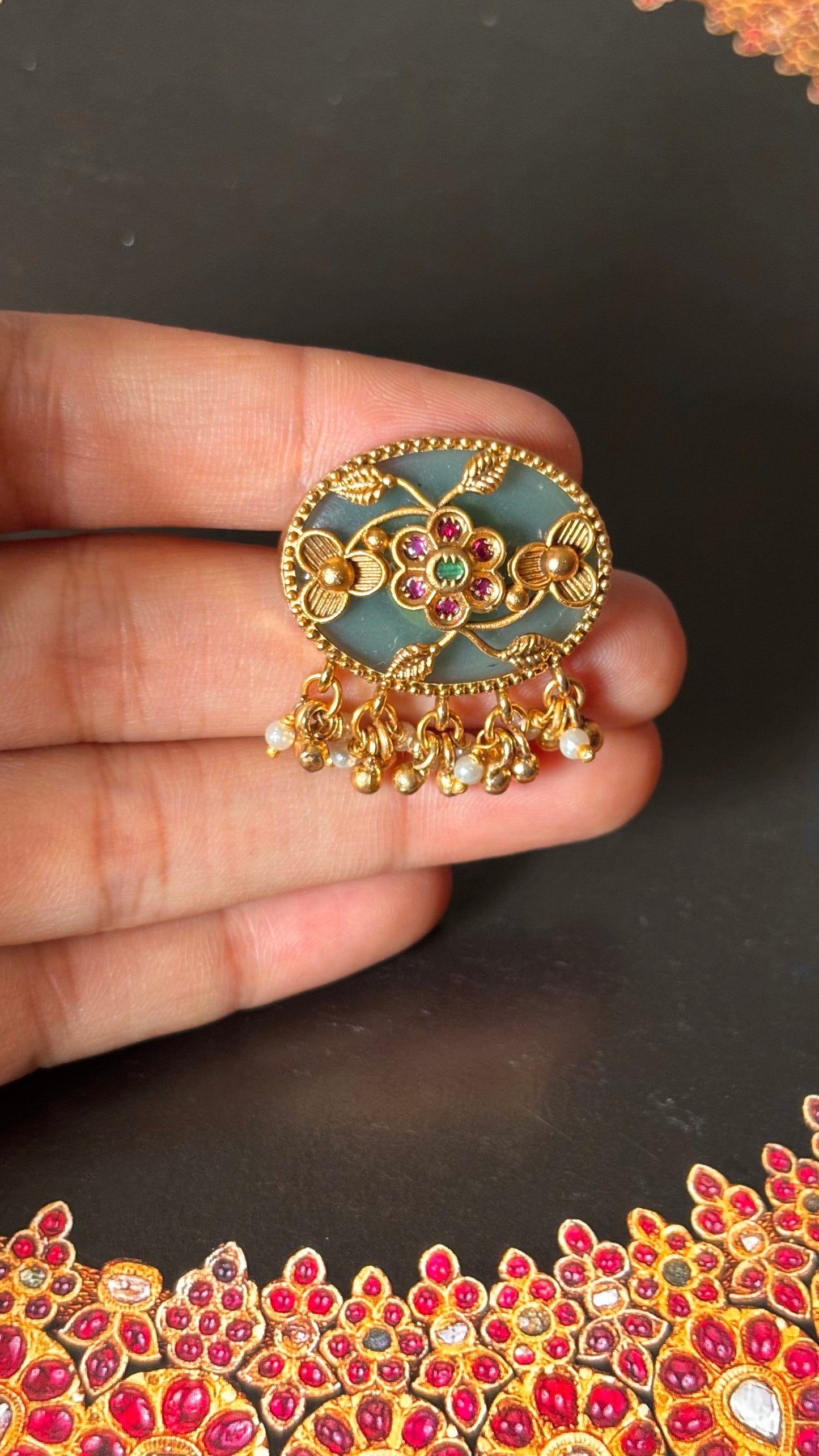 Nakashi floral rajwada ring