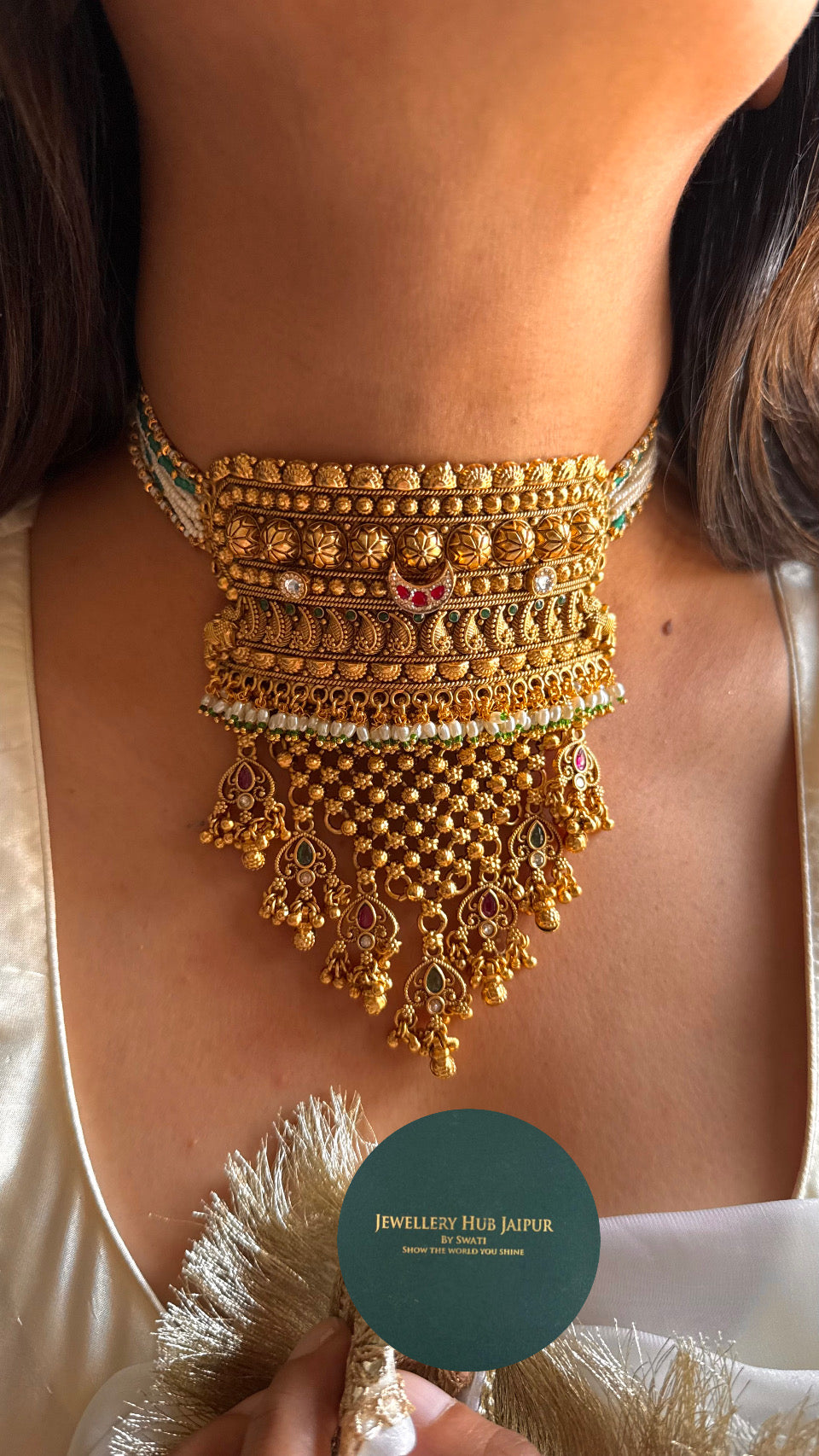 Paachi half moon rajwadi aad